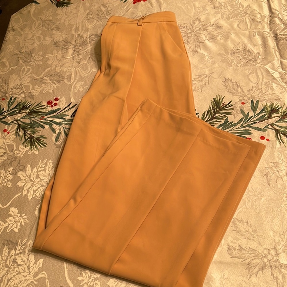 NWOT Forever 21 high waisted pants